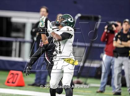 Thumbnail 1 in Longview vs. Wylie (UIL 5A Region II Regional Playoffs) photogallery.