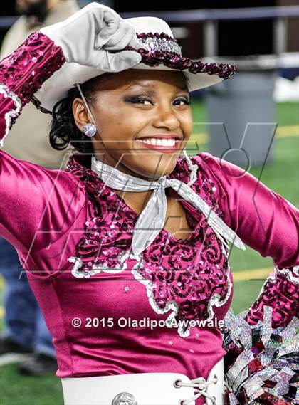 Thumbnail 2 in Longview vs. Wylie (UIL 5A Region II Regional Playoffs) photogallery.