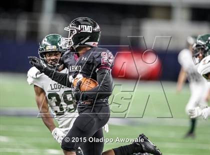 Thumbnail 1 in Longview vs. Wylie (UIL 5A Region II Regional Playoffs) photogallery.