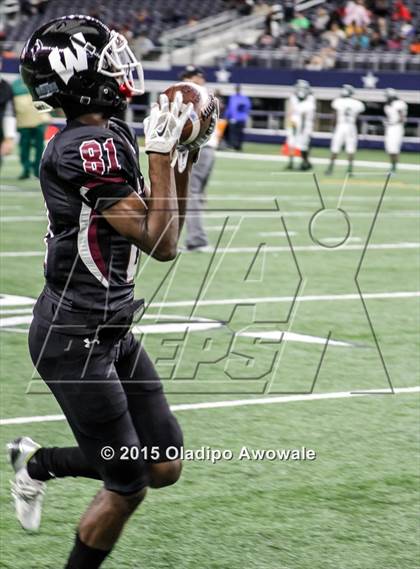 Thumbnail 2 in Longview vs. Wylie (UIL 5A Region II Regional Playoffs) photogallery.