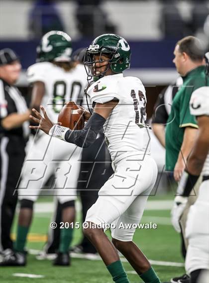 Thumbnail 3 in Longview vs. Wylie (UIL 5A Region II Regional Playoffs) photogallery.
