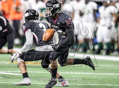 Thumbnail 3 in Longview vs. Wylie (UIL 5A Region II Regional Playoffs) photogallery.