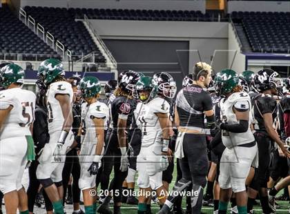 Thumbnail 3 in Longview vs. Wylie (UIL 5A Region II Regional Playoffs) photogallery.