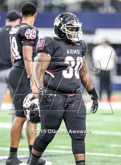 Thumbnail 3 in Longview vs. Wylie (UIL 5A Region II Regional Playoffs) photogallery.