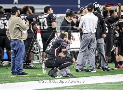 Thumbnail 1 in Longview vs. Wylie (UIL 5A Region II Regional Playoffs) photogallery.