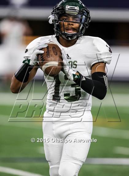Thumbnail 1 in Longview vs. Wylie (UIL 5A Region II Regional Playoffs) photogallery.