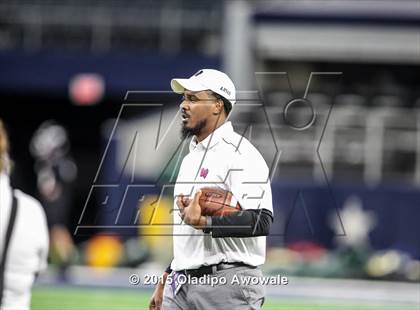 Thumbnail 1 in Longview vs. Wylie (UIL 5A Region II Regional Playoffs) photogallery.