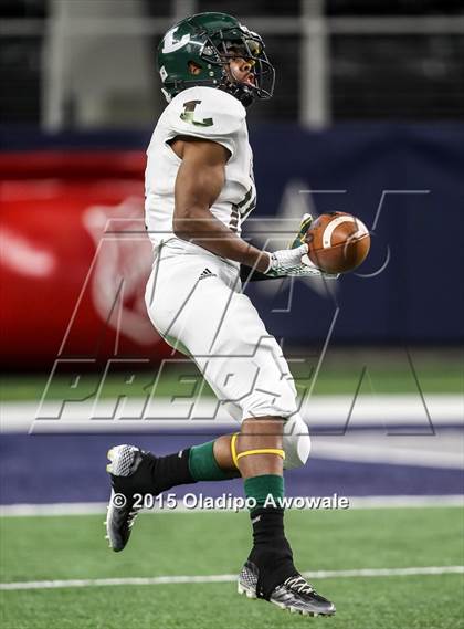 Thumbnail 1 in Longview vs. Wylie (UIL 5A Region II Regional Playoffs) photogallery.