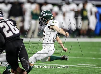 Thumbnail 1 in Longview vs. Wylie (UIL 5A Region II Regional Playoffs) photogallery.