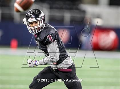 Thumbnail 1 in Longview vs. Wylie (UIL 5A Region II Regional Playoffs) photogallery.