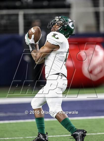 Thumbnail 2 in Longview vs. Wylie (UIL 5A Region II Regional Playoffs) photogallery.