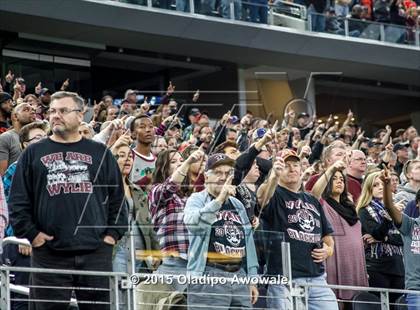 Thumbnail 2 in Longview vs. Wylie (UIL 5A Region II Regional Playoffs) photogallery.