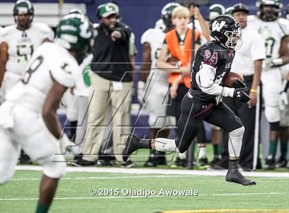 Thumbnail 3 in Longview vs. Wylie (UIL 5A Region II Regional Playoffs) photogallery.