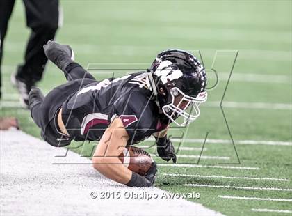 Thumbnail 1 in Longview vs. Wylie (UIL 5A Region II Regional Playoffs) photogallery.