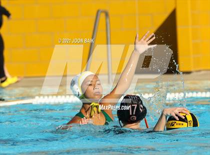 Thumbnail 2 in California vs Castro Valley (Tri-Valley Invitational) photogallery.