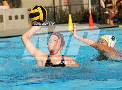Thumbnail 2 in California vs Castro Valley (Tri-Valley Invitational) photogallery.