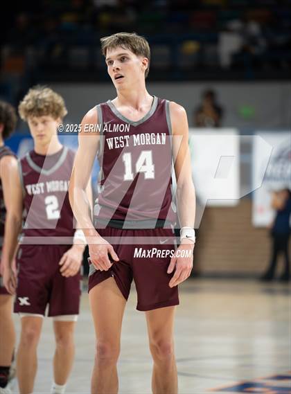 Thumbnail 2 in Tarrant vs. West Morgan (AHSAA 4A Regional First Round) photogallery.