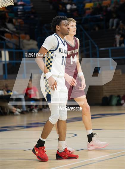 Thumbnail 1 in Tarrant vs. West Morgan (AHSAA 4A Regional First Round) photogallery.