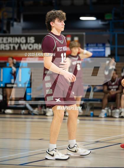 Thumbnail 3 in Tarrant vs. West Morgan (AHSAA 4A Regional First Round) photogallery.