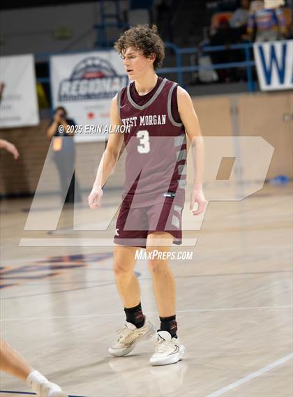 Thumbnail 2 in Tarrant vs. West Morgan (AHSAA 4A Regional First Round) photogallery.
