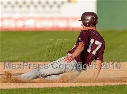 Thumbnail 2 in Hill-Murray vs. South St. Paul (Section 4AAA Playoffs) photogallery.