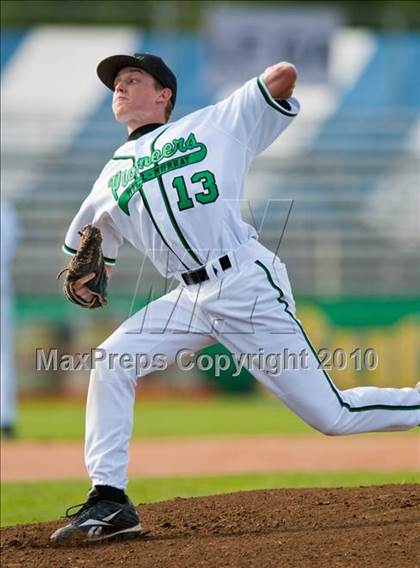 Thumbnail 2 in Hill-Murray vs. South St. Paul (Section 4AAA Playoffs) photogallery.