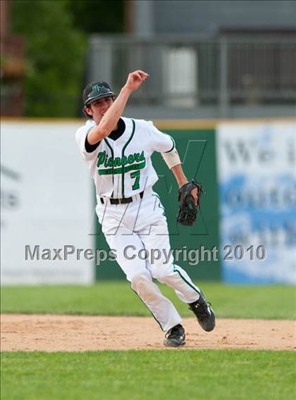 Thumbnail 1 in Hill-Murray vs. South St. Paul (Section 4AAA Playoffs) photogallery.