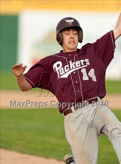Thumbnail 3 in Hill-Murray vs. South St. Paul (Section 4AAA Playoffs) photogallery.