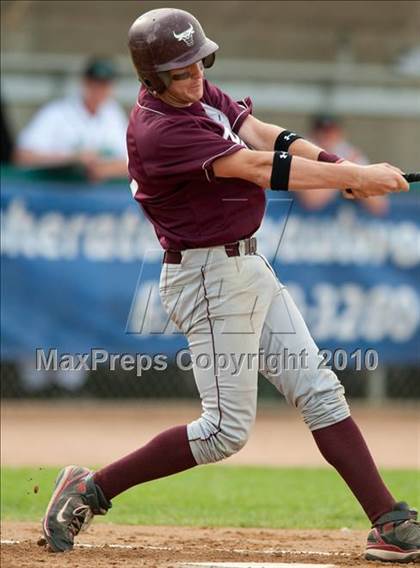 Thumbnail 2 in Hill-Murray vs. South St. Paul (Section 4AAA Playoffs) photogallery.