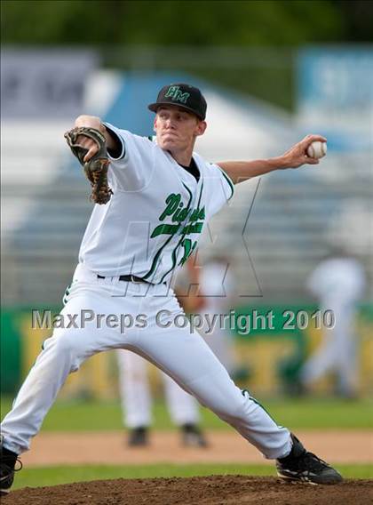 Thumbnail 1 in Hill-Murray vs. South St. Paul (Section 4AAA Playoffs) photogallery.