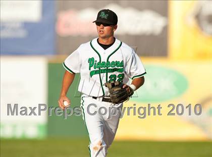 Thumbnail 1 in Hill-Murray vs. South St. Paul (Section 4AAA Playoffs) photogallery.