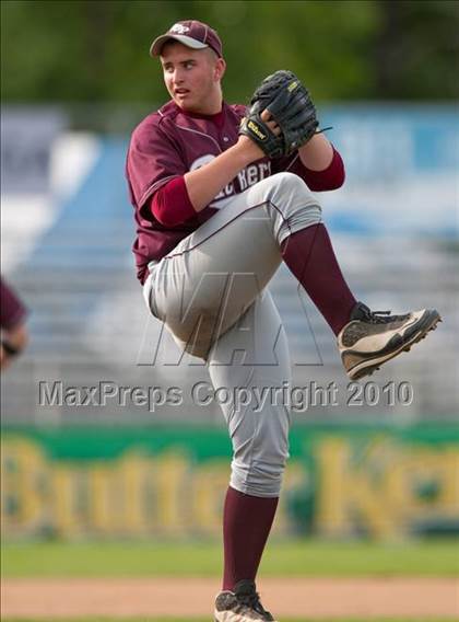 Thumbnail 1 in Hill-Murray vs. South St. Paul (Section 4AAA Playoffs) photogallery.