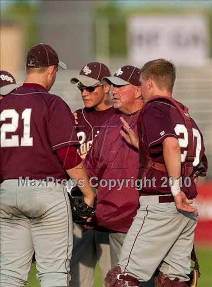 Thumbnail 2 in Hill-Murray vs. South St. Paul (Section 4AAA Playoffs) photogallery.