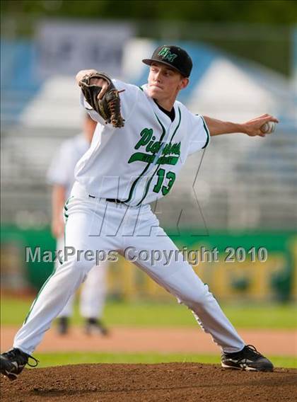 Thumbnail 2 in Hill-Murray vs. South St. Paul (Section 4AAA Playoffs) photogallery.