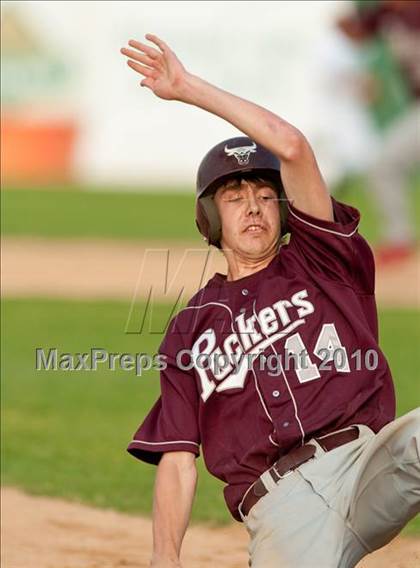 Thumbnail 1 in Hill-Murray vs. South St. Paul (Section 4AAA Playoffs) photogallery.