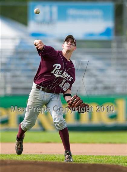 Thumbnail 2 in Hill-Murray vs. South St. Paul (Section 4AAA Playoffs) photogallery.