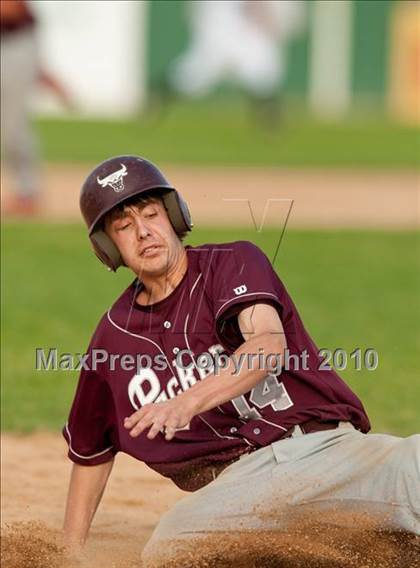Thumbnail 2 in Hill-Murray vs. South St. Paul (Section 4AAA Playoffs) photogallery.