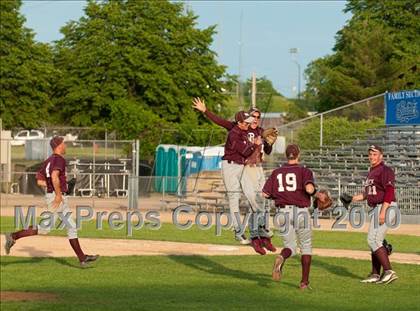 Thumbnail 3 in Hill-Murray vs. South St. Paul (Section 4AAA Playoffs) photogallery.