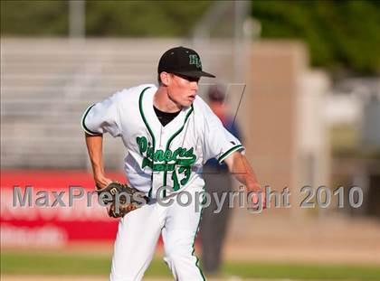 Thumbnail 2 in Hill-Murray vs. South St. Paul (Section 4AAA Playoffs) photogallery.