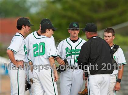 Thumbnail 1 in Hill-Murray vs. South St. Paul (Section 4AAA Playoffs) photogallery.