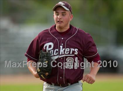 Thumbnail 1 in Hill-Murray vs. South St. Paul (Section 4AAA Playoffs) photogallery.
