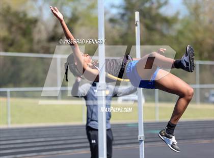 Thumbnail 1 in Mt. Enterprise Track Meet (Field Events) photogallery.