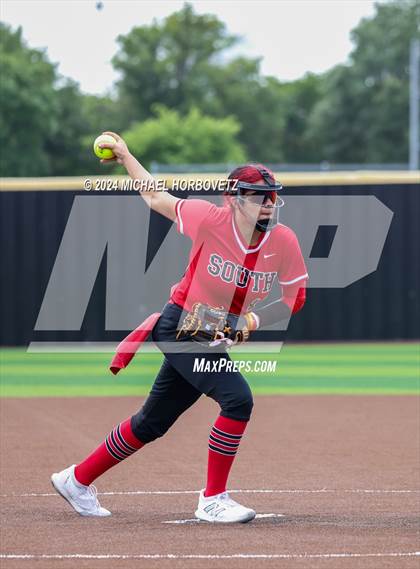 Thumbnail 3 in South Grand Prairie vs. Plano West (UIL 6A Softball Area) photogallery.