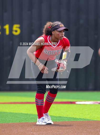 Thumbnail 2 in South Grand Prairie vs. Plano West (UIL 6A Softball Area) photogallery.