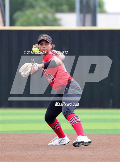 Thumbnail 2 in South Grand Prairie vs. Plano West (UIL 6A Softball Area) photogallery.