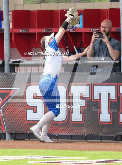 Thumbnail 2 in South Grand Prairie vs. Plano West (UIL 6A Softball Area) photogallery.