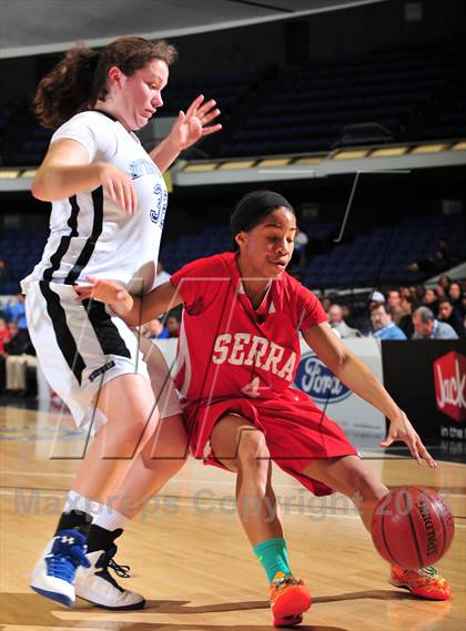 Thumbnail 3 in Serra vs. Windward (CIF SS 4AA Final) photogallery.