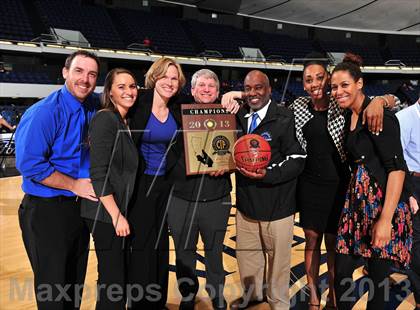 Thumbnail 2 in Serra vs. Windward (CIF SS 4AA Final) photogallery.