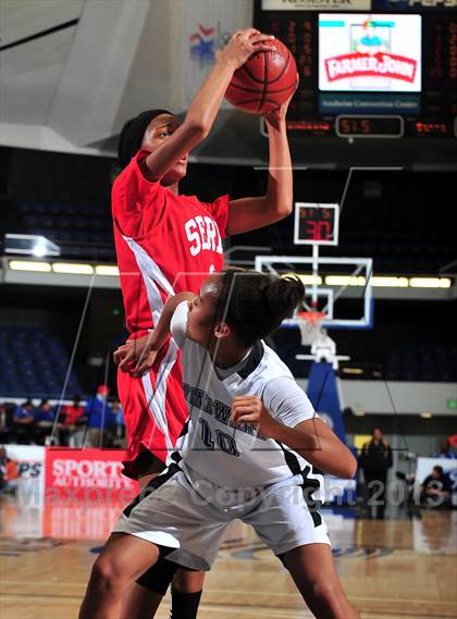 Thumbnail 1 in Serra vs. Windward (CIF SS 4AA Final) photogallery.