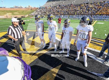 Thumbnail 1 in Christian Brothers vs. Liberty North - MSHSAA Class 6 Show-Me Bowl photogallery.